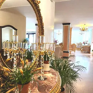 Royal Hotel Ivry-sur-Seine