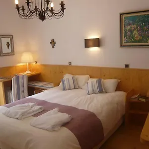 https://chambres-au-berceau-de-bernadette.midi-pyreneeshotels.com